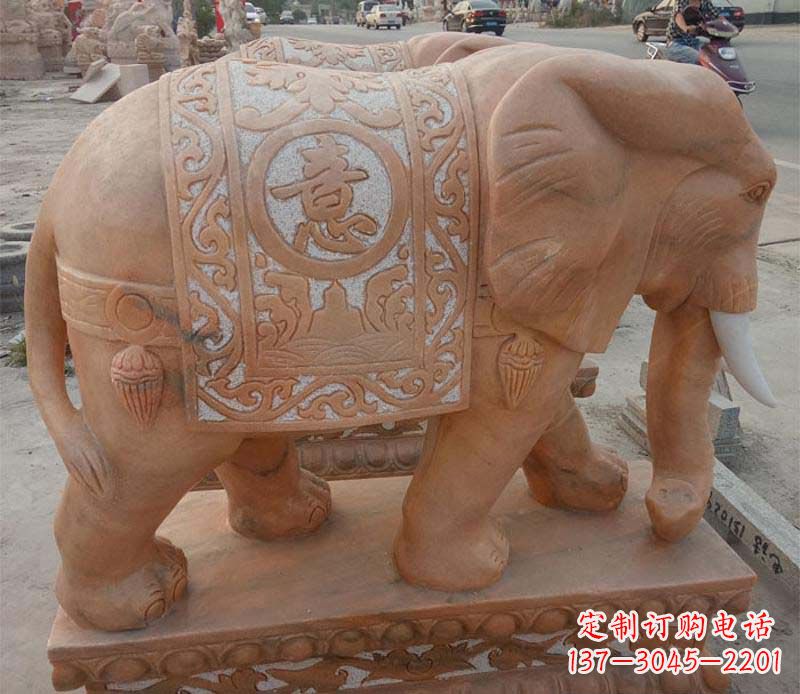 青海晚霞红如意动物大象