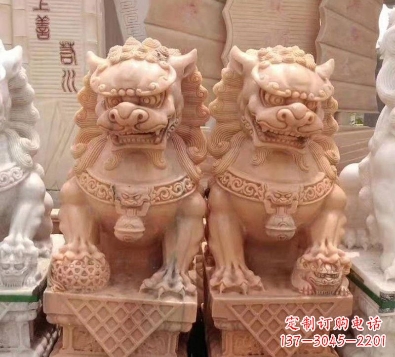 青海晚霞红石雕狮子