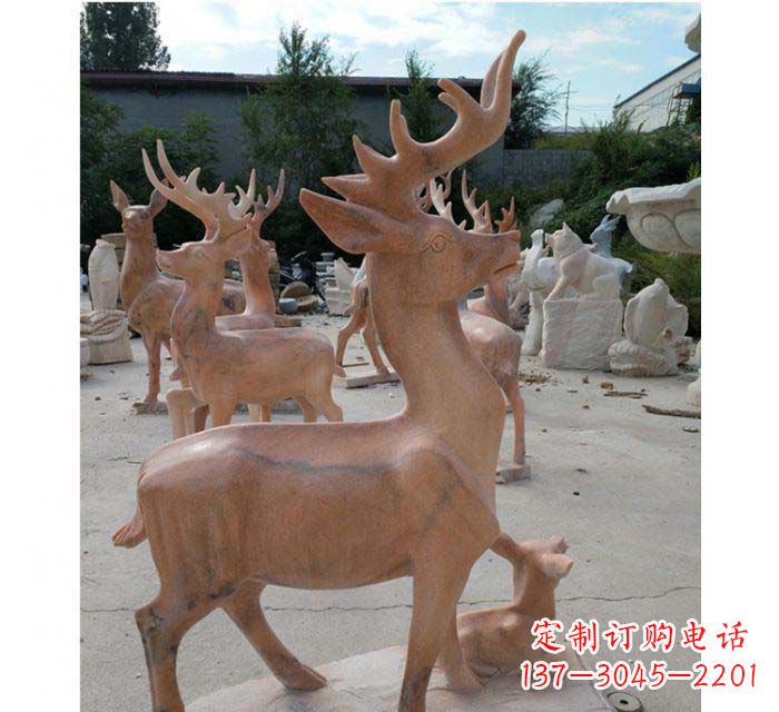 青海晚霞红驯鹿动物公园石雕