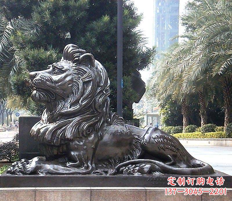 青海卧着的西洋狮看门狮子铜雕