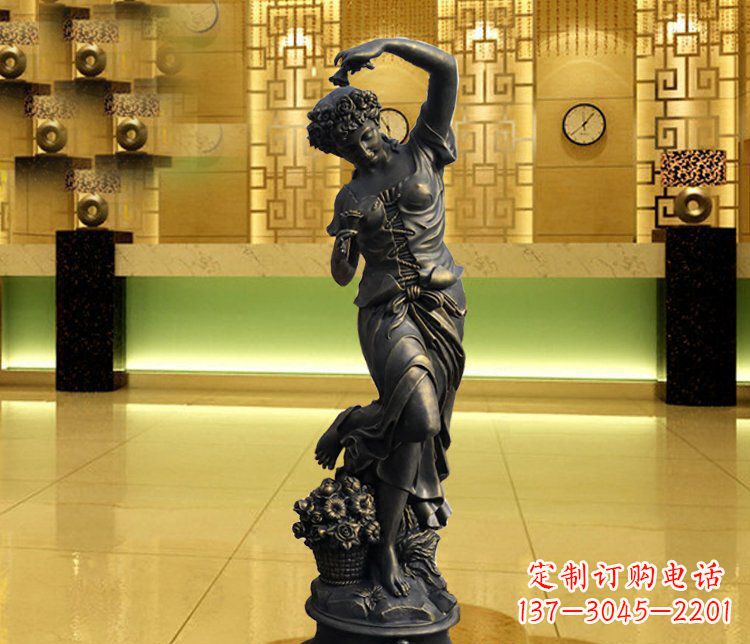 青海西方女人别墅景观铜雕
