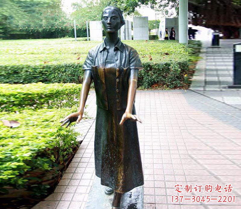 青海走路的盲人女孩铜雕